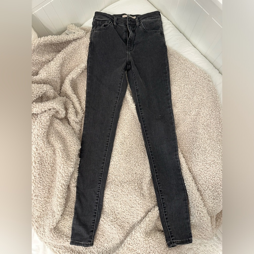 Levi’s 720 High Rise Super Skinny Jeans Size 24 Dark Grey